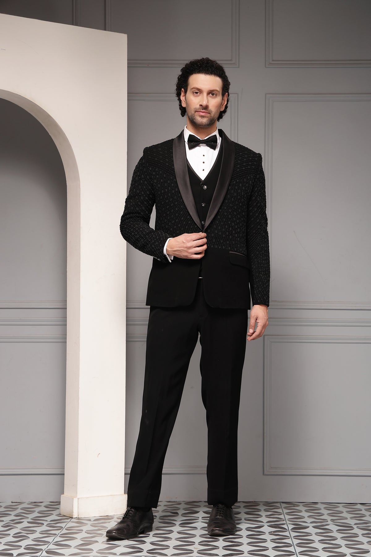 Classic Noir Vestiaire