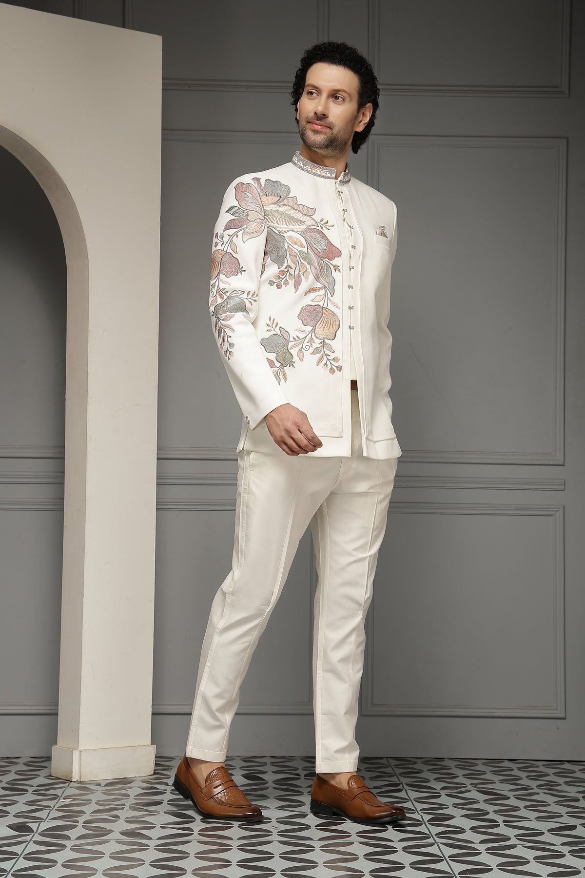 Ivory Garden Crest